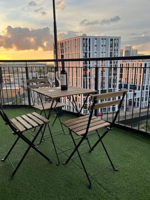런던 Cozy Flat With Balcony 아파트 외부 사진